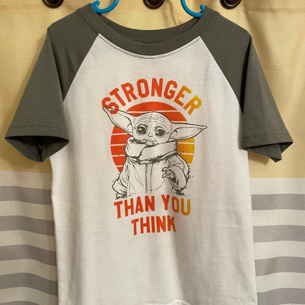 Baby Yoda t-shirt